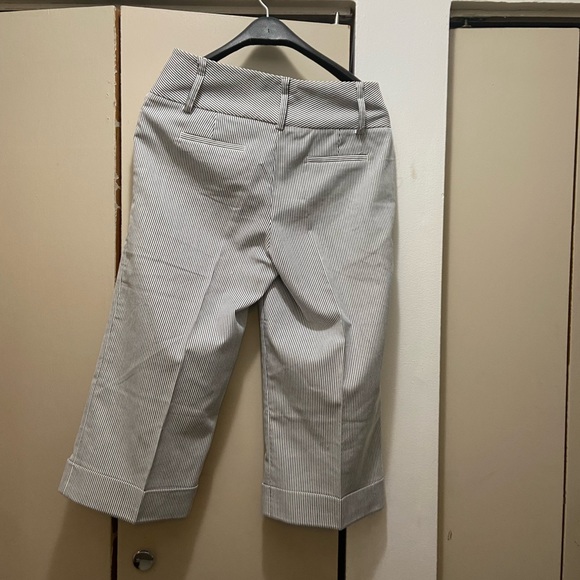 2 piece women vest and pants le chateau - Picture 6 of 8